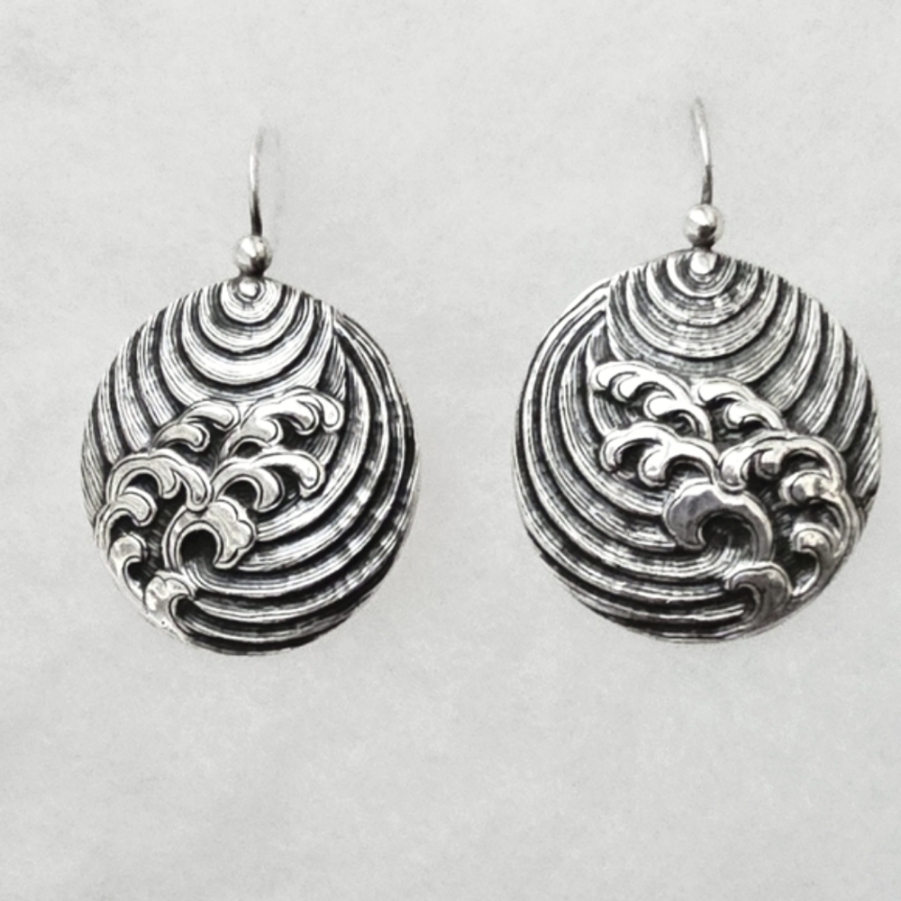Rare Silpada Sterling Silver Oxidized Coastal Wave Disk Earrings W1758